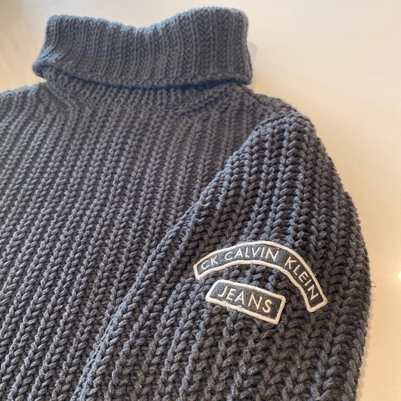 CK Cozy Knit Sweater - Picture 2 of 3